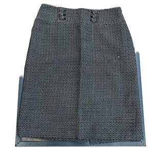 2/$15 ANn Taylor 0 black white geometric pattern skirt button detail side zip